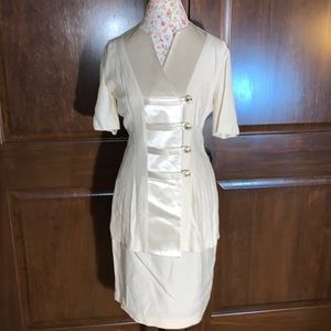 2 Piece Skirt Suit Size 6 Retro Never Worn